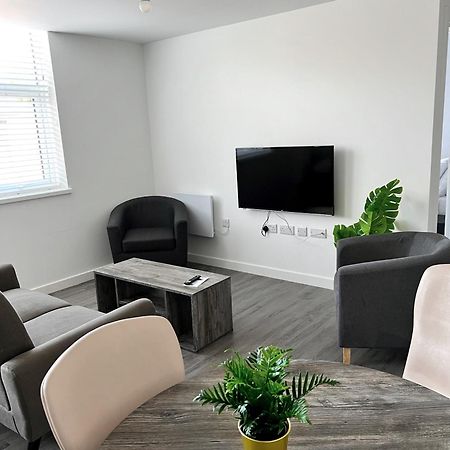 Ascot House Apartments ピーターバラ エクステリア 写真