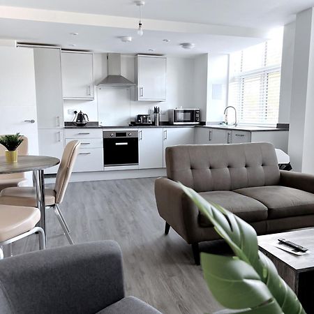 Ascot House Apartments ピーターバラ エクステリア 写真