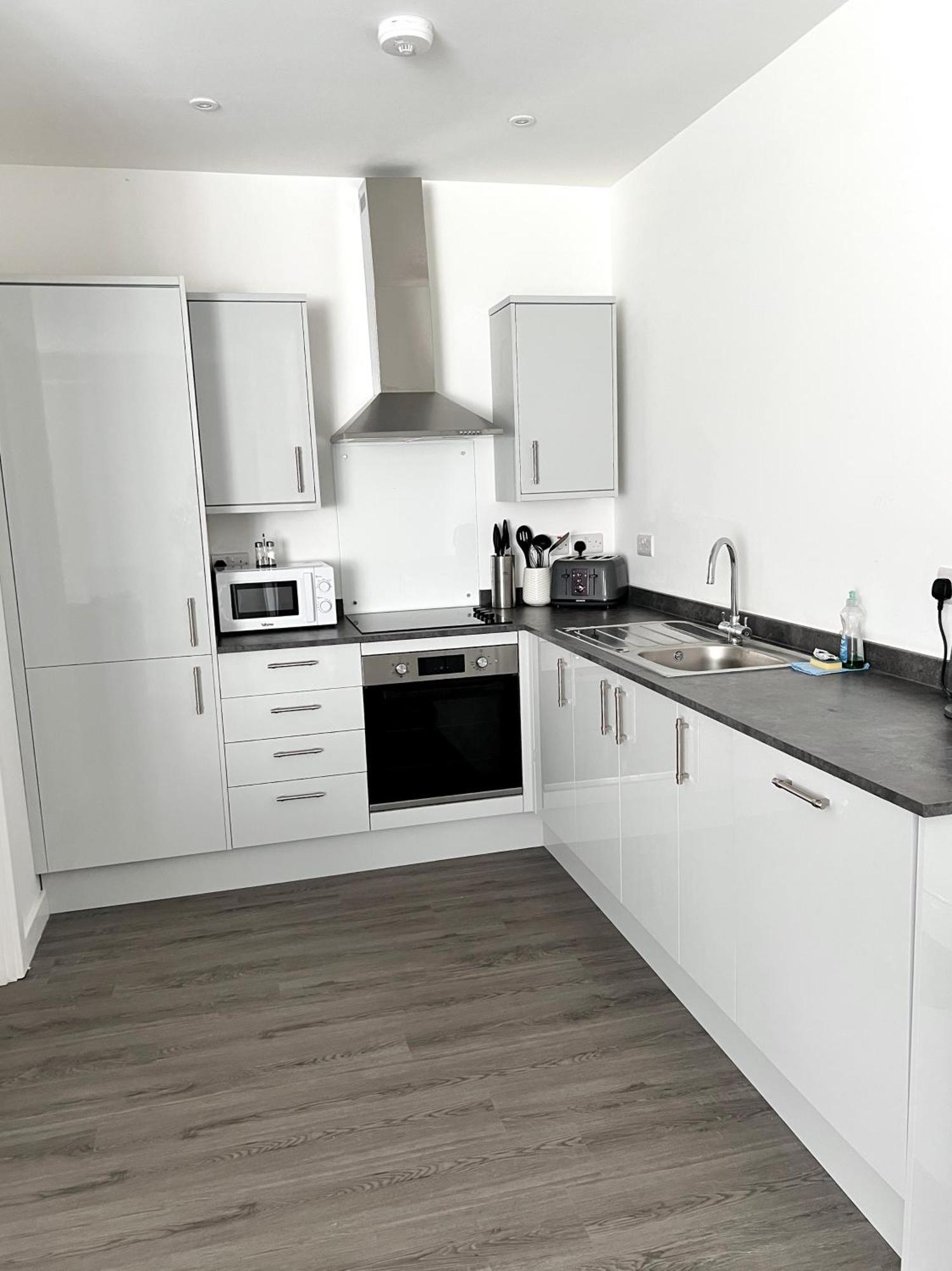 Ascot House Apartments ピーターバラ エクステリア 写真